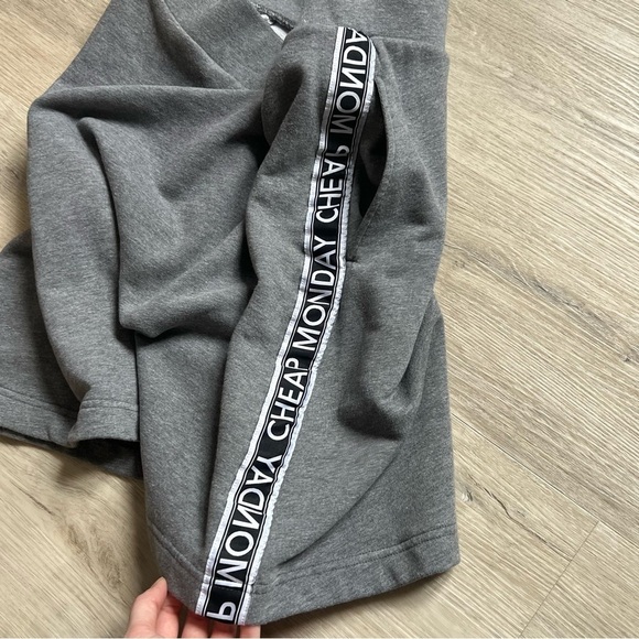 Cheap Monday Gray Women's Skirt - Picture 7 of 7